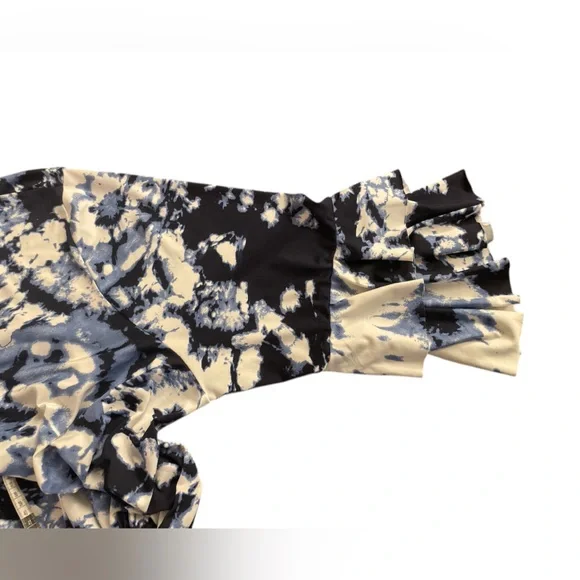 Blue and White Women's Tunic Top - Picture 4 of 5